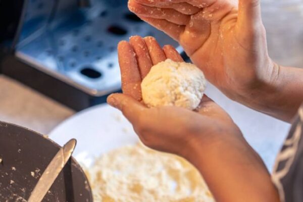 Abuelita mató con buñuelos a su familia tras confundir la leche con peligroso químico