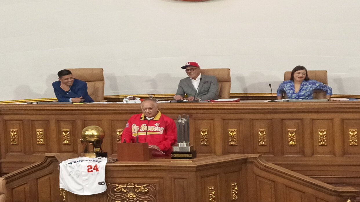 Asamblea Nacicional homenajeó a los Tiburones de La Guaira campeones del Caribe