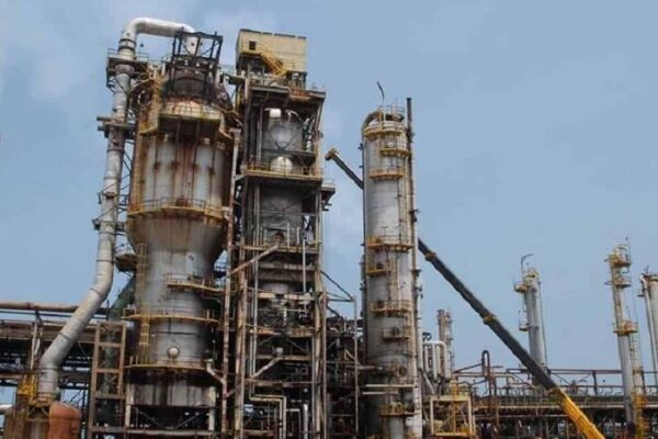 Ministro Tellechea reportó avances en el mantenimiento de refinería
