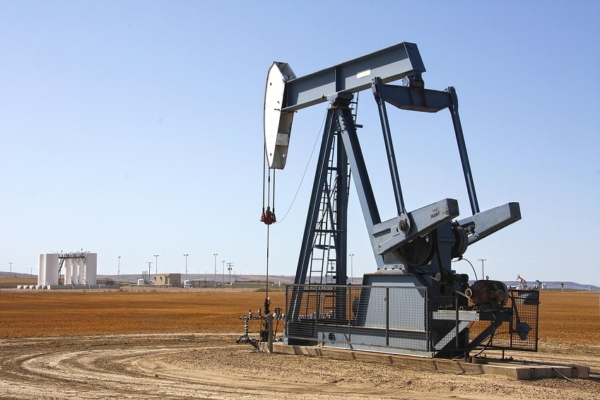 Podría haber un superávit de oferta de petróleo durante todo 2024, según la AIE Creará un gigante del petróleo y gas