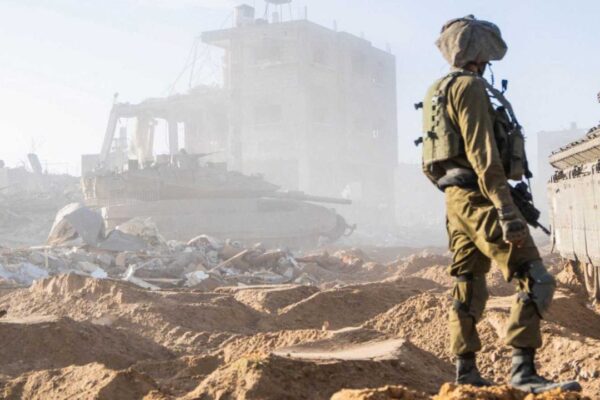 109 muertos y 760 heridos en Gaza tras un ataque de Israel, mientras esperaban ayuda alimentaria