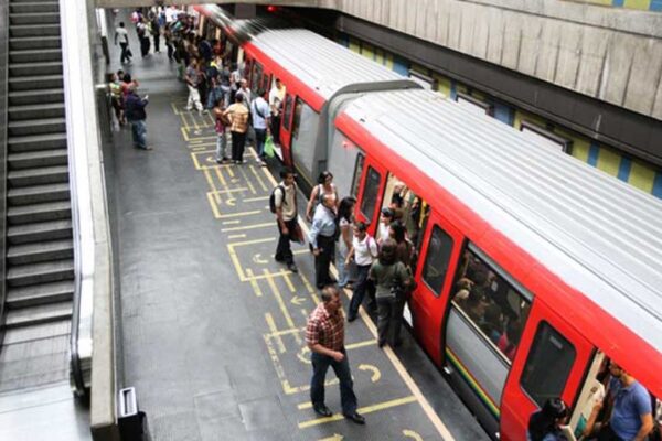 Delcy Rodríguez denuncia acto de sabotaje en el Metro de Caracas