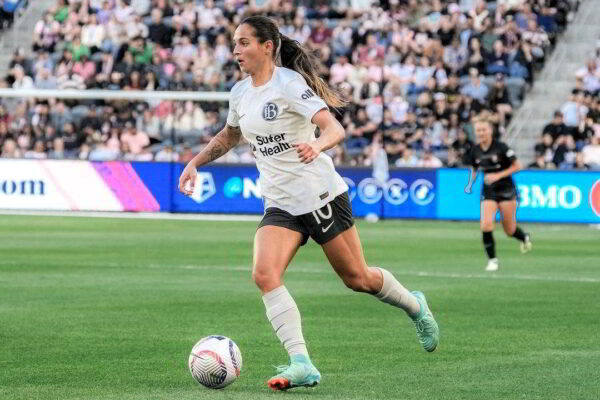 Deyna - Fuente de imagen referencial - X