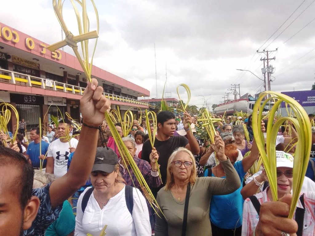 Domingo de Ramos en las regiones