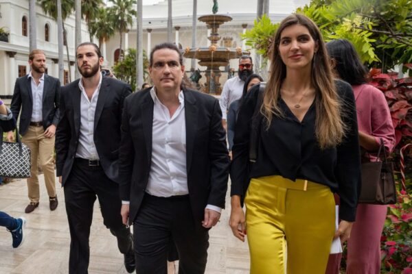 Maduro designó a Alex Saab como presidente del Centro Internacional de Inversión Productiva