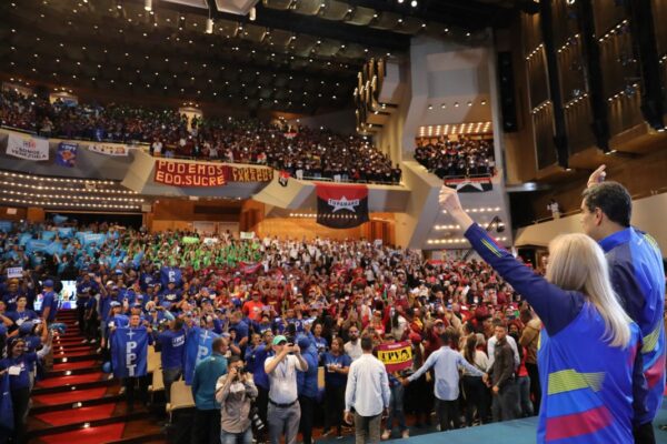 Gran Polo Patriótico proclamó candidatura presidencial de Nicolás Maduro