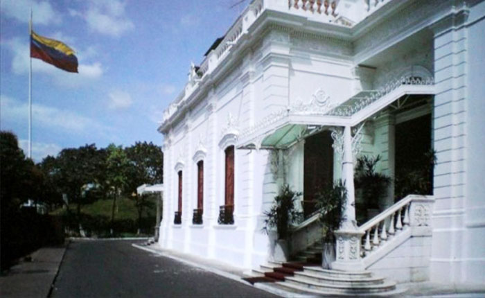 La Azafata de Miraflores que estaría implicada en un plan contra Nicolás Maduro