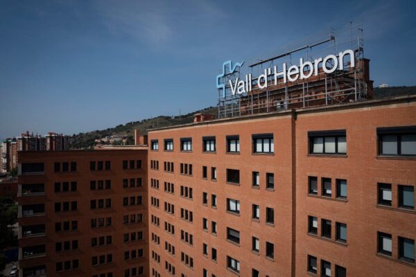 La llegada de niños con cáncer a Cataluña tensa la relación entre hospitales | Noticias de Cataluña EL PAÍS