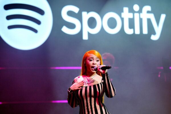 Los grandes del ‘streaming’ eliminan de sus catálogos los temas sin apenas reproducciones | EL PAÍS Semanal: El pulso EL PAÍS