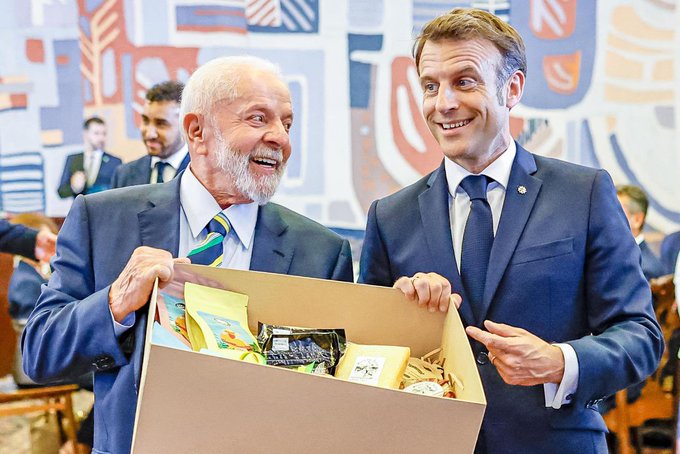 Lula y Macron advierten que es grave el veto a la candidatura de Corina Yoris