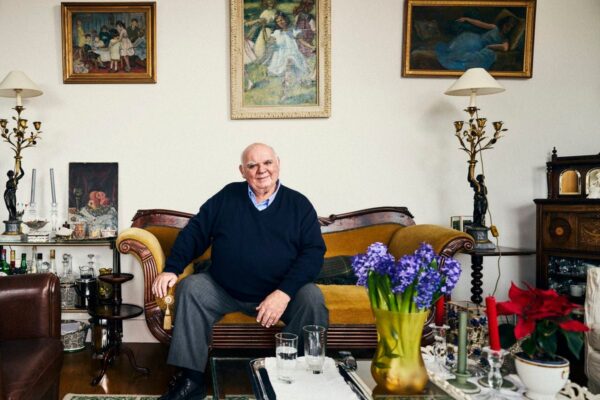 Michel Pastoureau, historiador: “Si un romano llegase a 2024, le extrañaría ver tanto azul marino” | Ideas EL PAÍS
