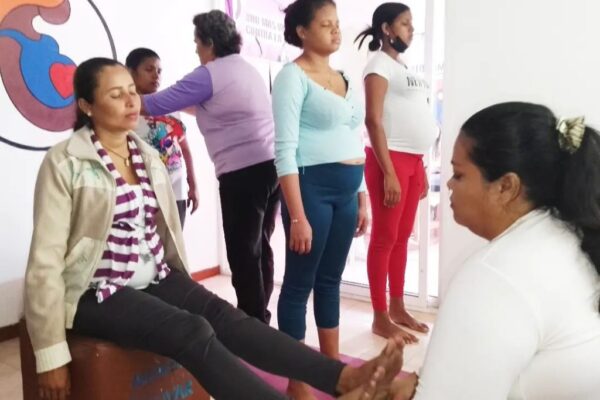 Mujeres tienen su clínica gratis en Barcelona