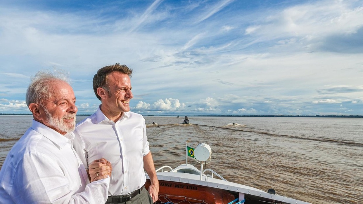 "¡Francia ama a Brasil y Brasil ama a Francia!!