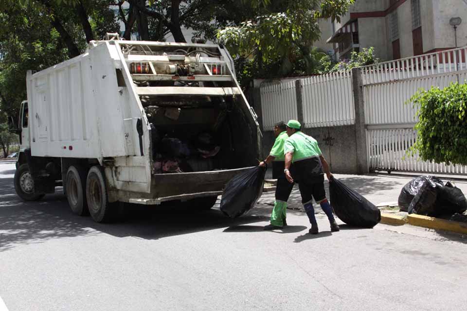 Aseo urbano se paga en el antiguo contrato hasta que apliquen el nuevo sistema de facturación