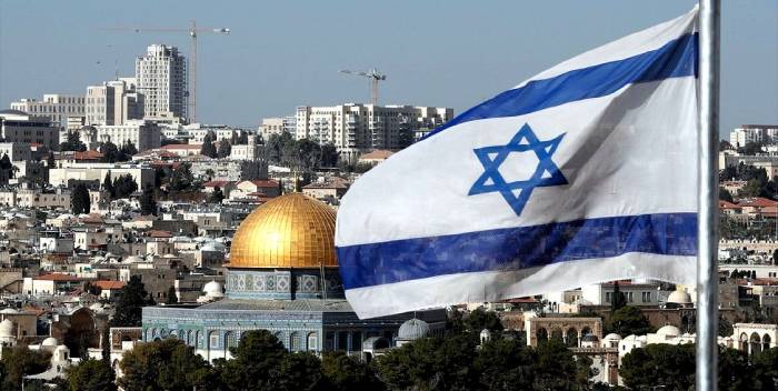 Irán lanza enjambres de drones hacia Israel
