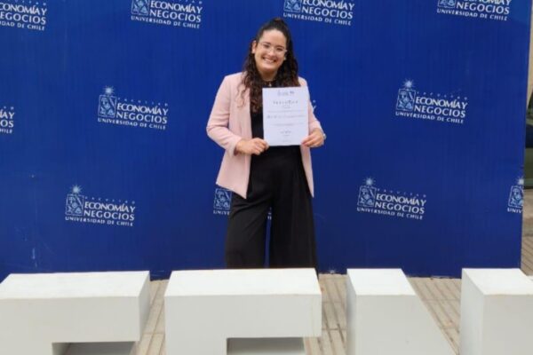 Migró a Chile sola y ahora es la mejor estudiante
