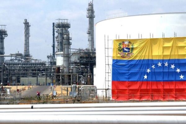 Petrolera francesa Maurel & Prom retoma operaciones en Venezuela tras alivio de sanciones
