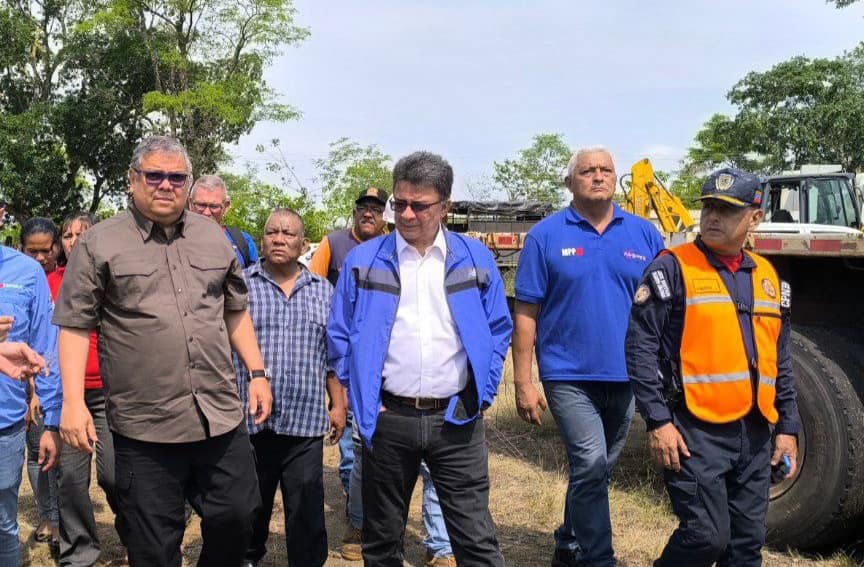 Trabajan para restablecer servicio eléctrico en Amazonas