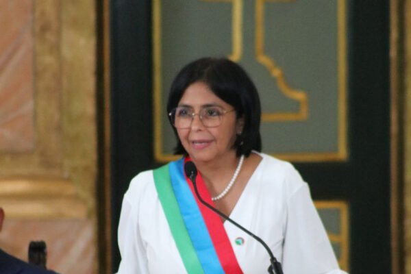 Venezuela no acepta la política de licencias de EEUU, afirmó Vicepresidenta Rodríguez