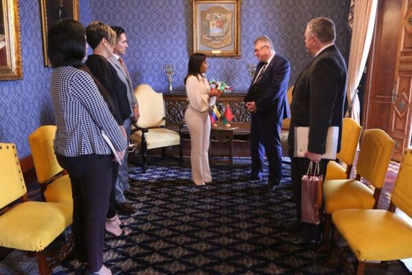 Venezuela y Belarús fortalecen agenda de cooperación bilateral