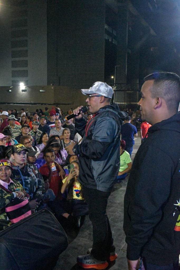 Vigilia en Puente Llaguno honró los 22 años del Golpe de Estado