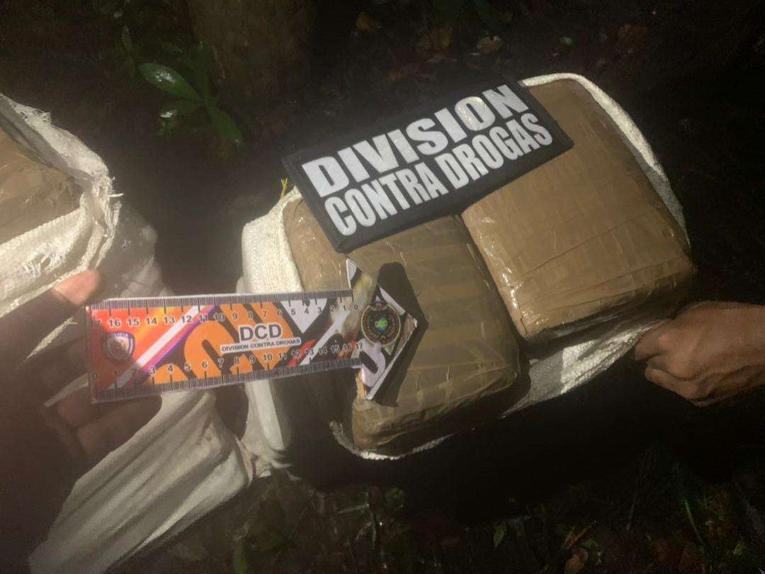 Abatieron a dos narcos del Fiebre e incautaron 75 panelas de marihuana