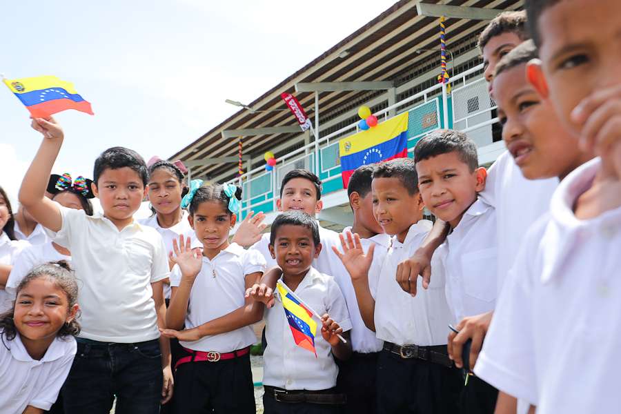 Bricomiles rehabilitan escuelas en Delta Amacuro