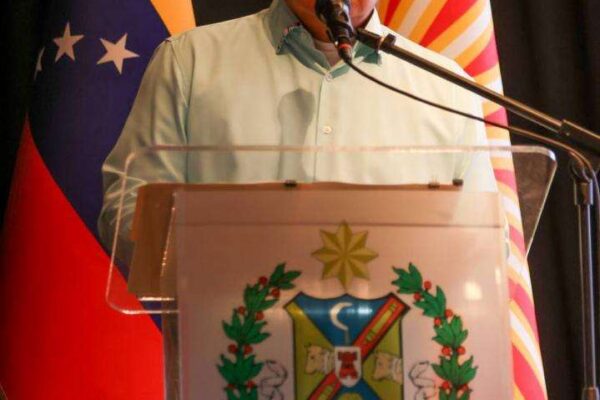 Cabello: se quedarán con las ganas los que desean que ocurra una guerra en el país