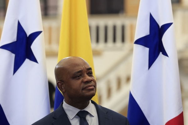 Canciller colombiano desmiente haber entregado un borrador de "paz política" a Venezuela