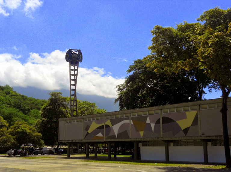 Facultad de Ciencias Jurídicas alerta sobre estafas académicas en redes