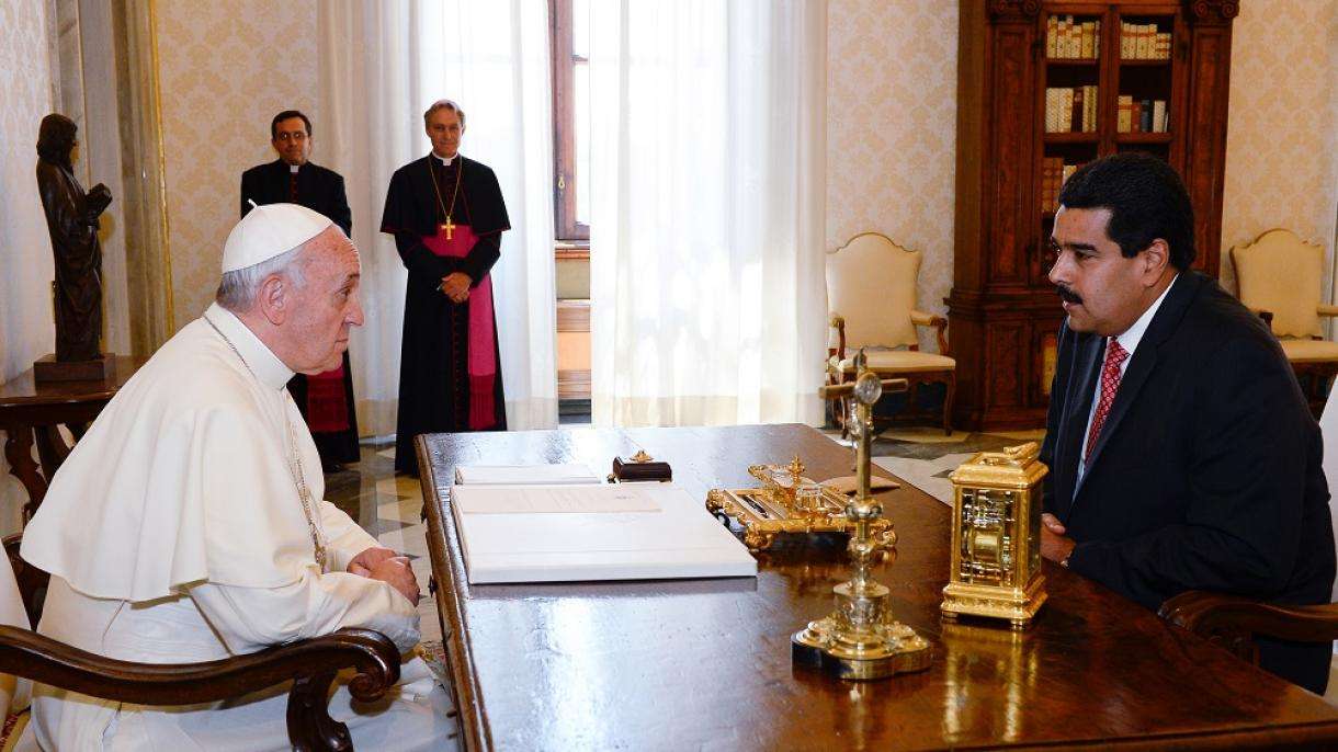 Maduro saluda al Papa tras recibir credenciales de su embajador en El Vaticano