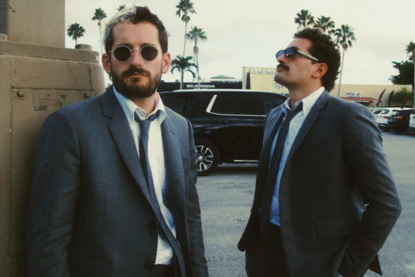 Mau y Ricky presumen video grabado en Caracas