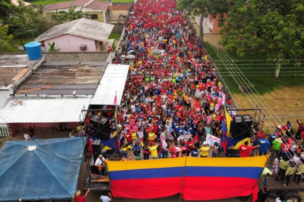 Parroquia Mantecal en Apure se desborda en apoyo a Maduro