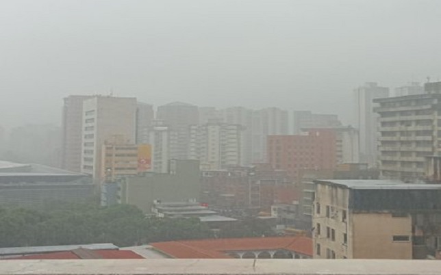 Temporal de lluvias inundan Caracas