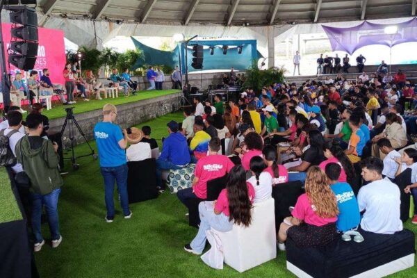 Alboroto Creativo busca fórmulas para mostrar la verdad de Venezuela Alboroto Creativo busca fórmulas para mostrar la verdad de Venezuela