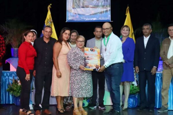 Comunicadores de Nueva Esparta reconocidos en sesión especial