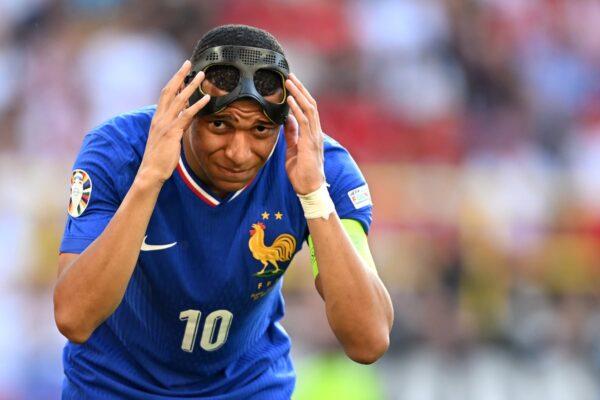 Con Mbappé y sin Mbappé, Francia naufraga | Eurocopa Alemania 2024 Kylian Mbappé, durante el partido ante Polonia.
