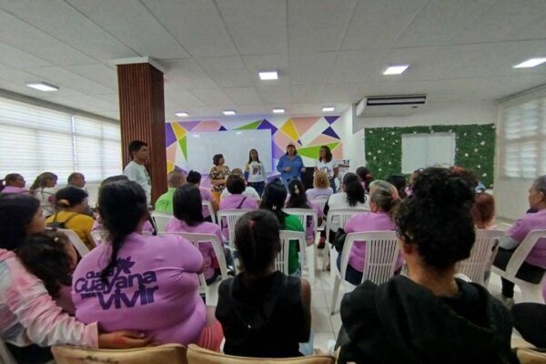 Con campaña formativa promueven protección de la mujer en Ciudad Guayana