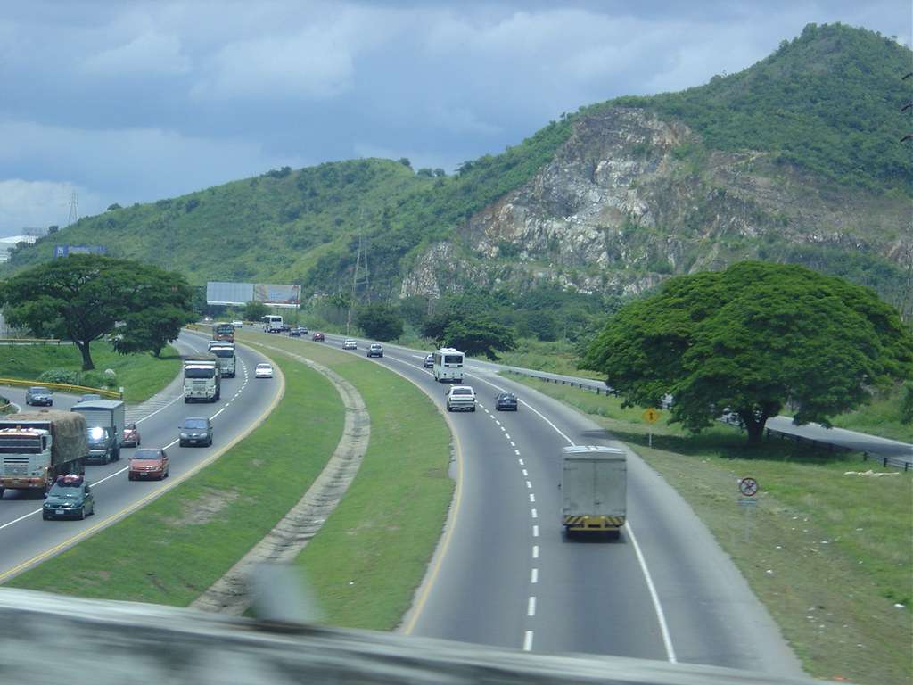 Culminan obra en el km 4 de la Autopista Regional del Centro