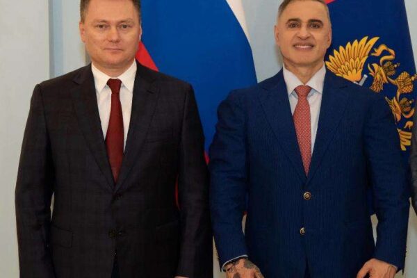 Fiscales Generales de Venezuela y Rusia se reúnen en Moscú