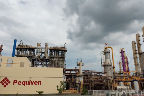 Grupo de multimillonario turco invertirá US$750 millones en planta de amoníaco en Venezuela