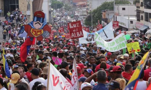 "Las calles son del pueblo, no de la oligarquía"