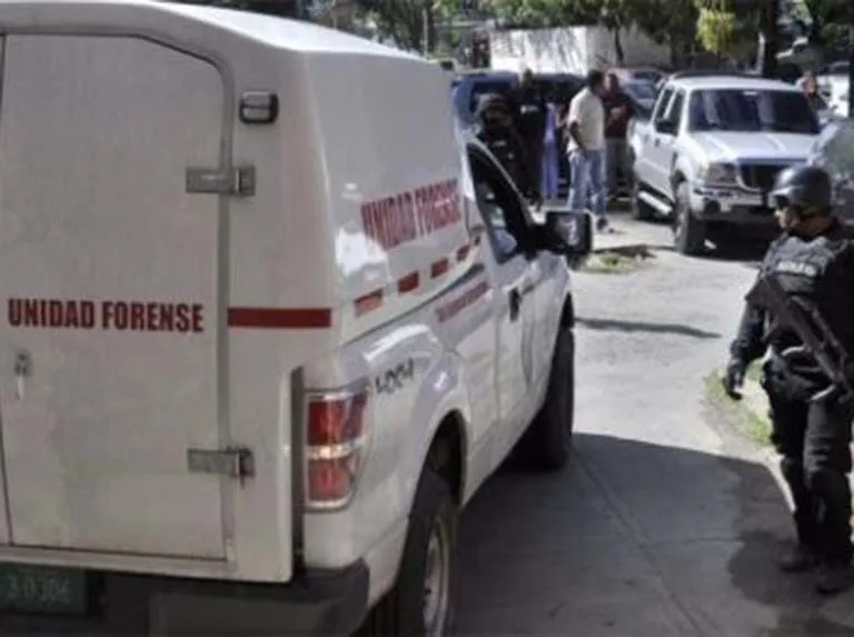 Murieron padre, madre y tres hijos en siniestro vial Localizan cadáver de una anciana