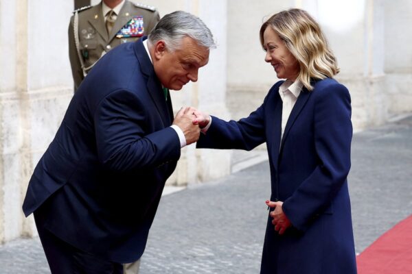 Meloni y Orbán exhiben su sintonía en la lucha contra la inmigración y la baja natalidad | Internacional EL PAÍS