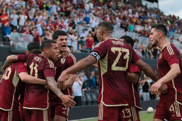 Salomón Rondón clasificó a Venezuela a cuartos de final