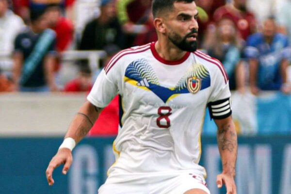 Tomás Rincón destaca el esquema del "Bocha" Batista