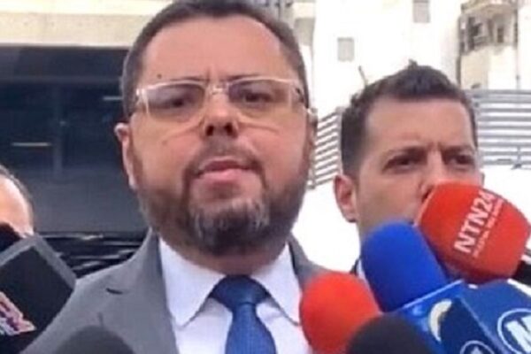 Edmundo González debe hacer como Joe Biden retirarse debido a su salud precaria