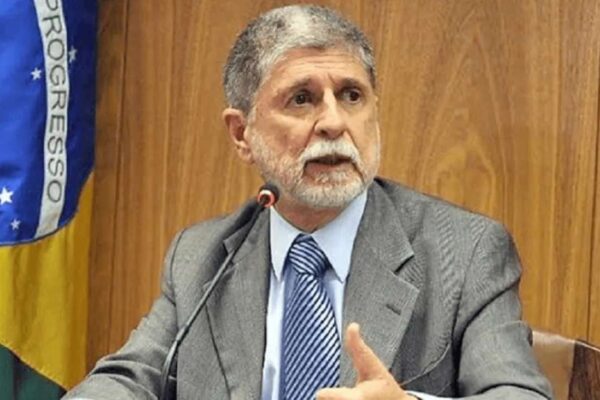 Excanciller Celso Amorim participará como veedor