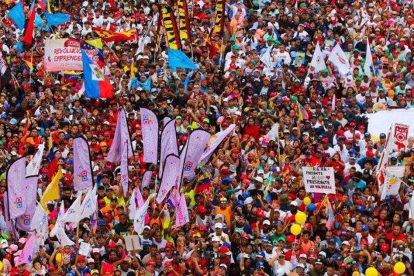 Final de campaña electoral entre el vaporón del Zulia y la brisa caraqueña