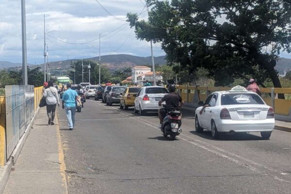 Frontera abierta bajo estricto control en Táchira